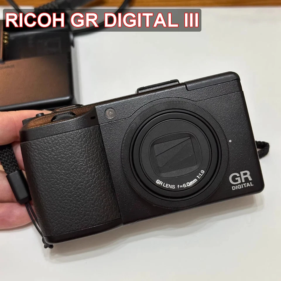 Mint RICOH GR DIGITAL III 3 Digital Camera W/10.0 Megapixel CCD Sensor Black - Image 2 of 4