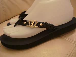guess flip flops with rhinestones