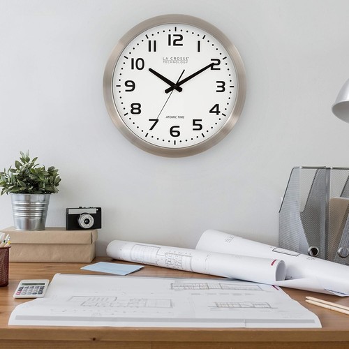Contemporary 16-inch Analog Clock with Atomic Time and Multiple Time Zones - Picture 9 of 11