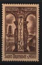 TIMBRES FRANCE NEUFS ** N 302 1935 ST-TROPHIME