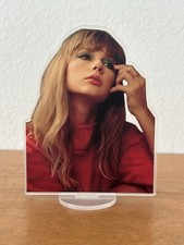 Taylor Swift Stand up figure