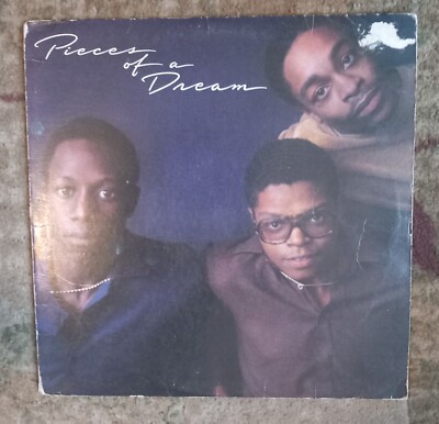 PIECES OF A DREAM   ELEKTRA RECORDS.