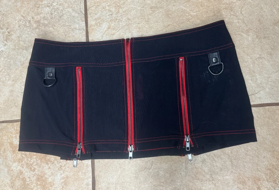 罕见 Lip Service VICE 迷你裙红色拉链网状哥特朋克复古 — 第 2/4 张图片