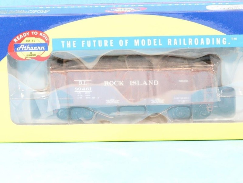 HO scale Rock Island Athearn 34' 2 bay hopper #89461 Ready to run