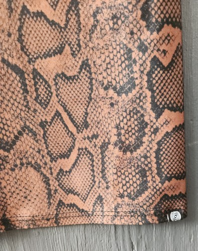 Free People Movement + Leggings Activos Acampanados Estampado Serpiente Animal Onzie Talla XS/S - Imagen 4 de 7