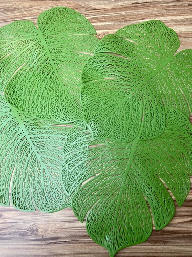 Monstera Banana Leaf Green Vinyl Placemat Set 4 Plant Mat Easy Clean Boho 14” - Picture 2 of 5
