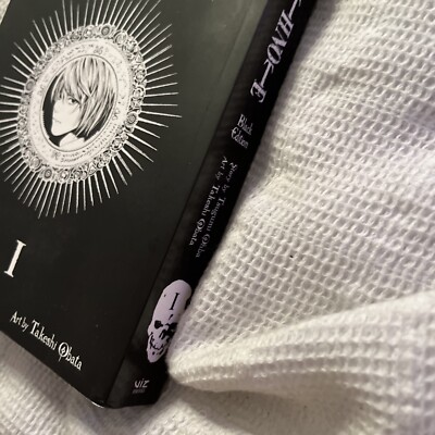 Death Note™ Black Edition Vol. 1 & 2 Collectable Book! LIGHT, RYUK