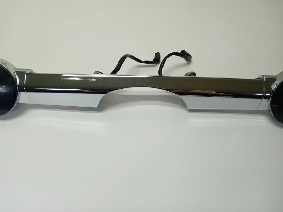 Barra de luz de señal de giro trasera Harley-Davidson Softail Heritage 2009 68765-94A Foto 4 de 4