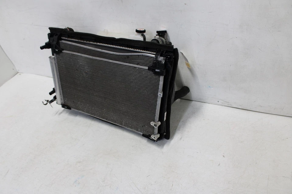 Radiator LEXUS IS300 22 - Изображение 4 из 4