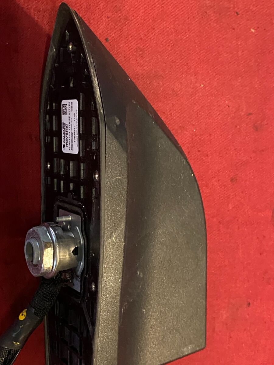 4136171C2 ANTENNA , SHARK FIN AMFM/WB/SD Navistar 4136171C2 ANTENNA , SHARK FIN AMFM/WB/SD Navistar
