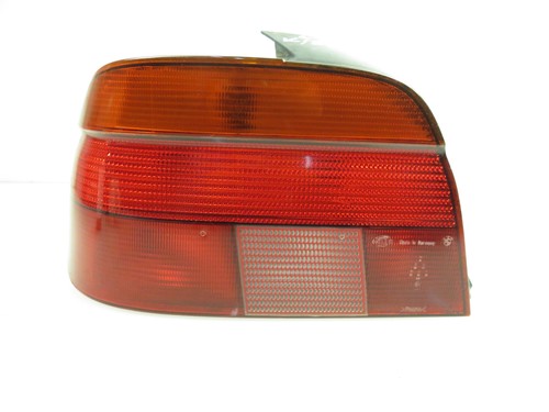 BMW 5 E39 Rücklicht hinten links 2VP00724001 8358031 Petrol 100kw 1997 21857993