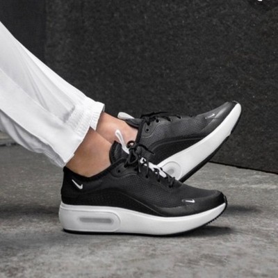 Nike Air Max Dia Black/Summit White and Black Size 8.5