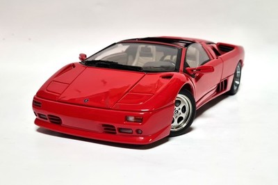 gebraucht! Autoart 70091 Lamborghini Diablo Roadster 2001 rot 1:18