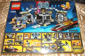 LEGO The Batman Movie Batcave Break-in 70909 New *2017 Box has slight damage FS
