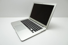 MacBook Air 13", Mid 2013  i7-4650U  8GB RAM  251GB SSD  1428 Cycles  READ