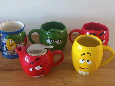 M und M Kaffeebecher Set 4er Set mit Teekanne und Deckel Keramik nie benutzt
