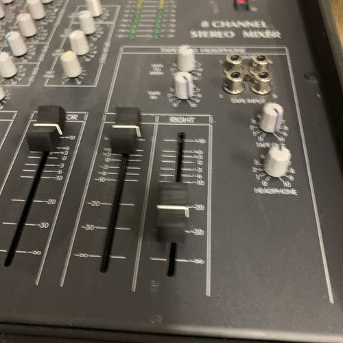 Peavey Unity 1002-8 8 Channel Stereo Mixer - Picture 4 of 9