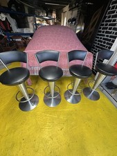 Set of 4 commercial-grade bar stools
