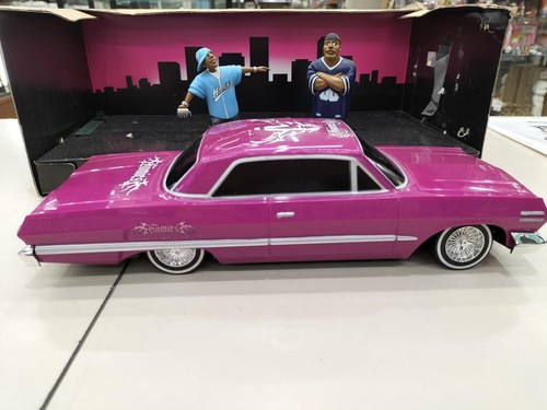【Mini car】 Lindbergh HOMIE HOPERS Low Rider Impala Radio Controlled - Picture 7 of 11