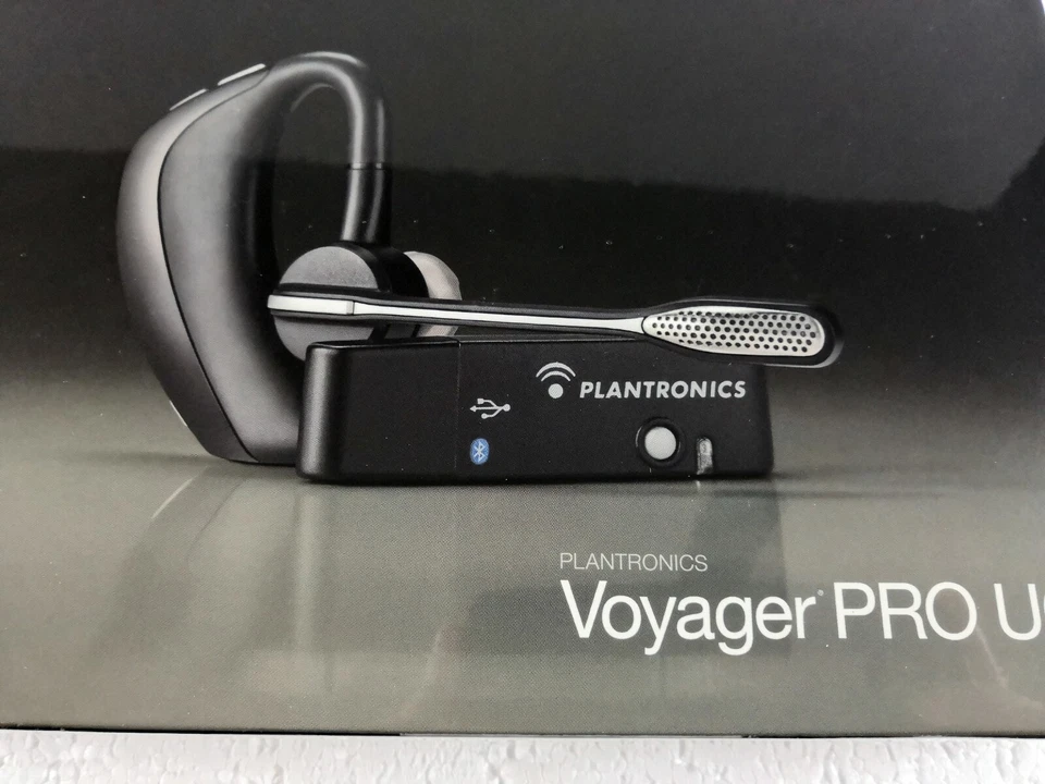 Plantronics WG200/B Voyager Pro UC Bluetooth Ear-Hook USB Headset for Computer - Image 4 of 4