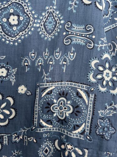 Carole Little Woman Blue Bandana Print Linen Jacket with Hood - Zip Front - 2X - Picture 3 of 7