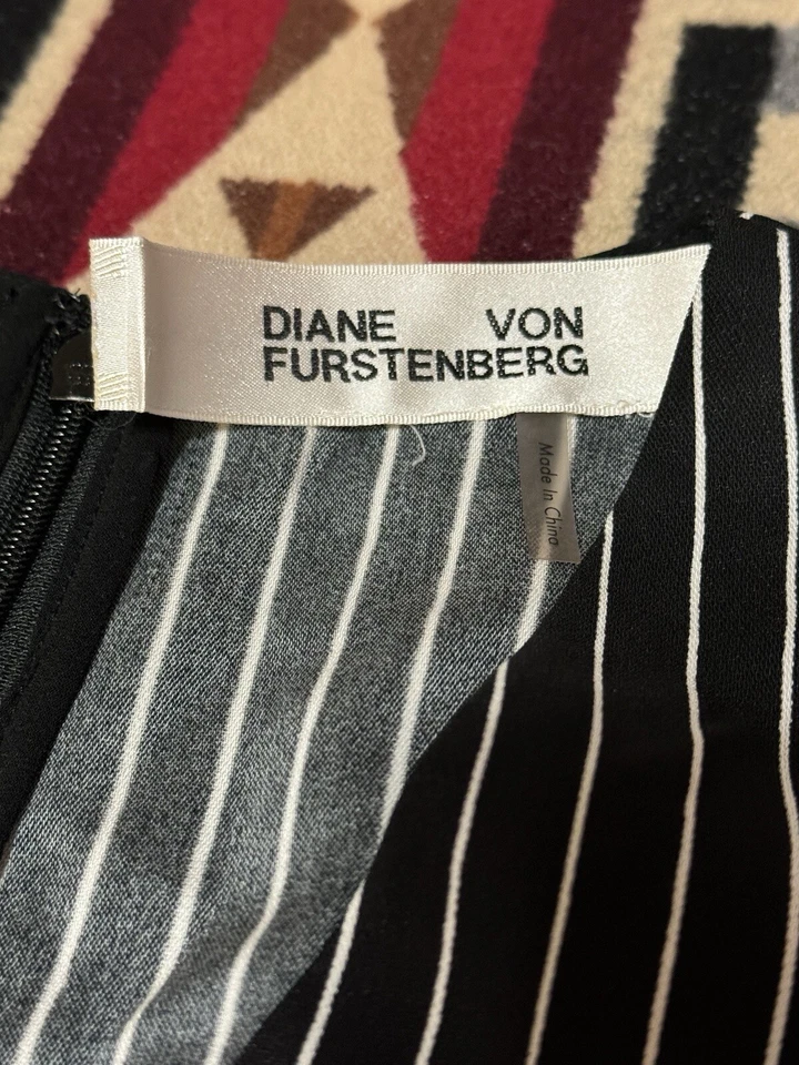 Mono DVF Rayas Crepé Cinturón Mujer Talla 8 Viscosa Negro M3 Foto 3 de 4