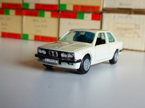 1/43 Faster 43 Gama Kit BMW 323i BP France 1983 - Imagen 4 de 15