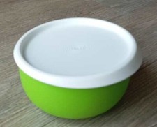 Boîte ronde Ø 14 cm fermeture du couvercle  par pression Tupperware - Neuve !