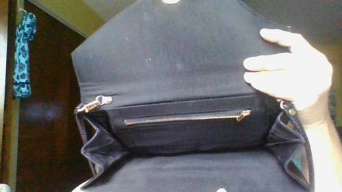 Really Neat 1970's Vintage Vinyl Purse Crossbody Shoulder Bag Black/Tan Accents - Picture 5 of 19