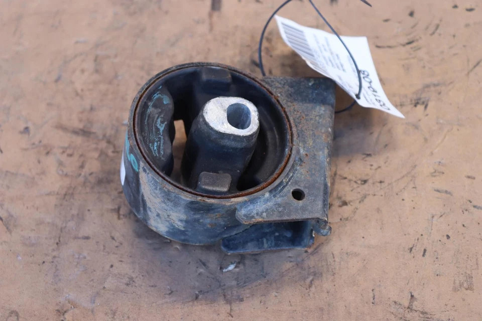 2011-2019 DODGE JOURNEY FRONT ENGINE FRAME MOUNT INSULATOR BRACKET OEM - Image 3 of 4