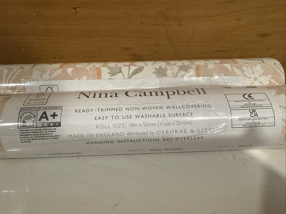 Nina Campbell Wallpaper: Marguerite NCW4304-03 (22 Yards) - Image 3 of 3