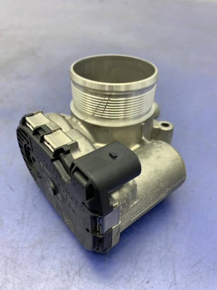 AUDI A5 2018-2021 2,0 L TURBO CYMC8 conjunto de carrocería del acelerador *17 k millas* 06K133062 Foto 4 de 4