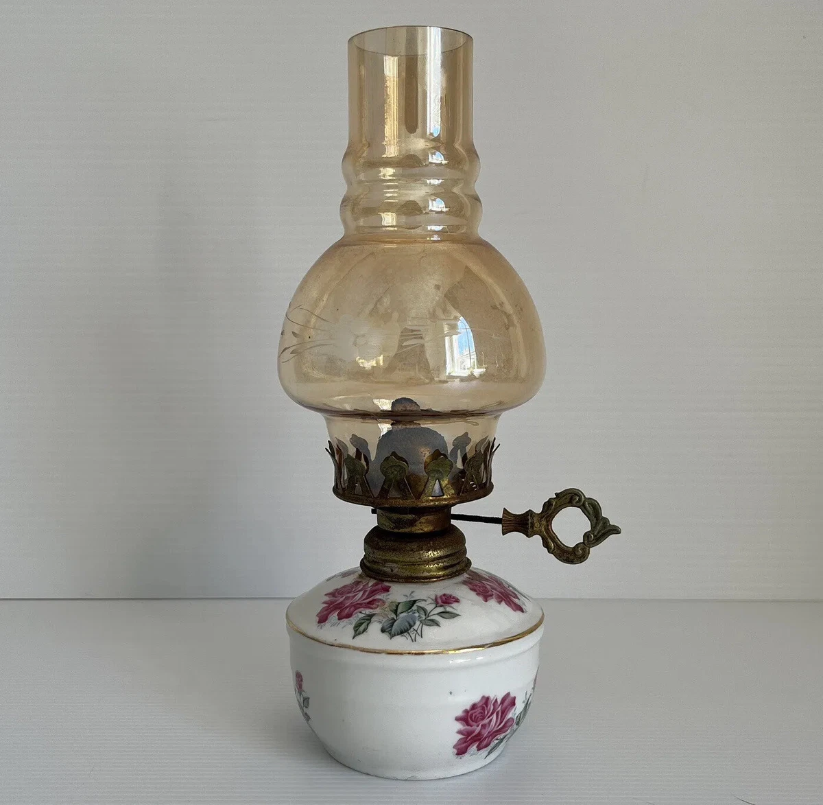 Carnival glass oil lamp deals