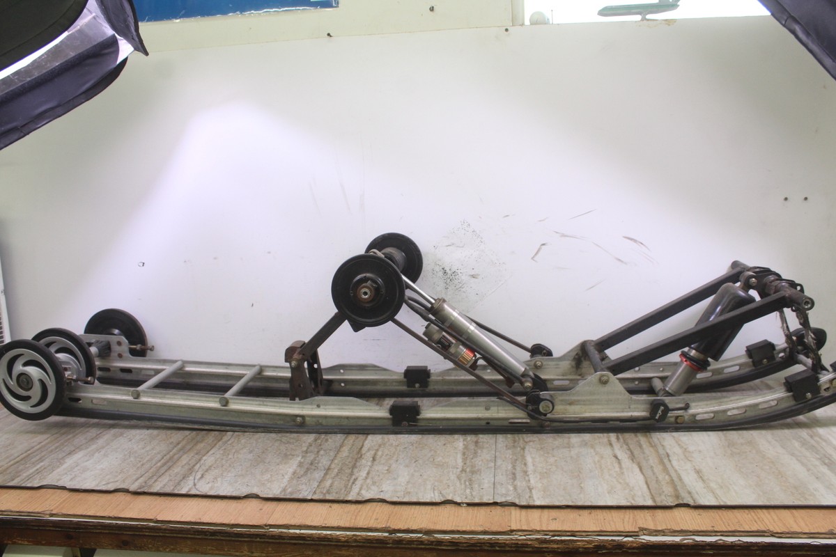 ポラリス 06 RMK900 166 ⑧ フロントショック サスペンション ポラリス 06 RMK900 166 ⑧ フロントショック サスペンション