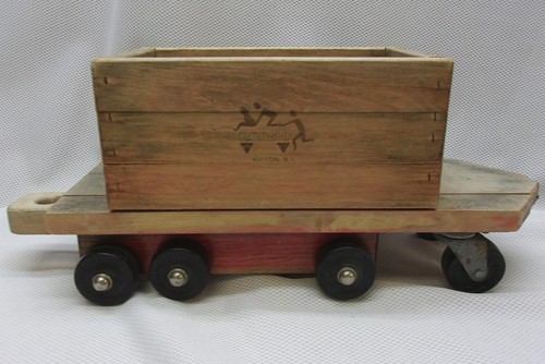 3 Large Wood COMMUNITY PLAYTHINGS, 1950's Train Cars Vintage - Picture 10 of 12