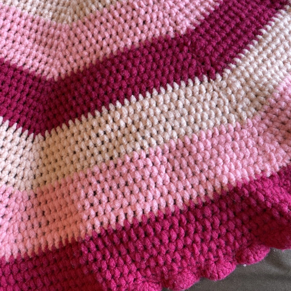 Crochted Circular Pink Baby  Afgan - 52” - Image 3 of 3