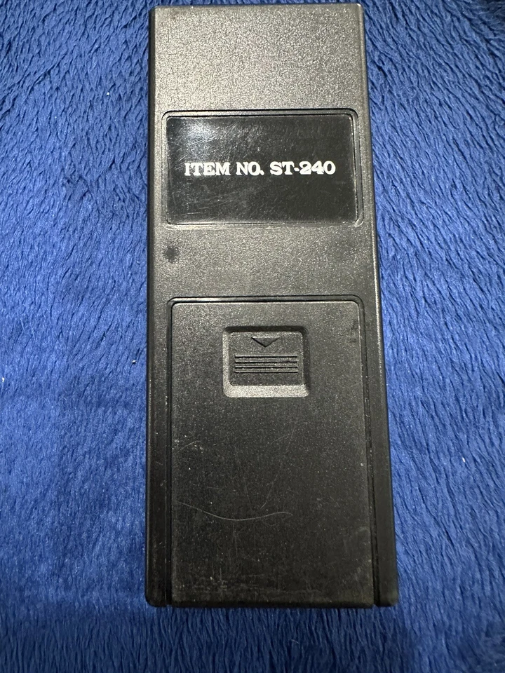 Control de altavoz de imagen Allison de colección Foto 3 de 4