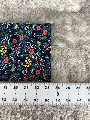 New York Company Size 6 Dark Floral Print Ankle Straight Leg Pants Colorful Zip - Picture 7 of 13