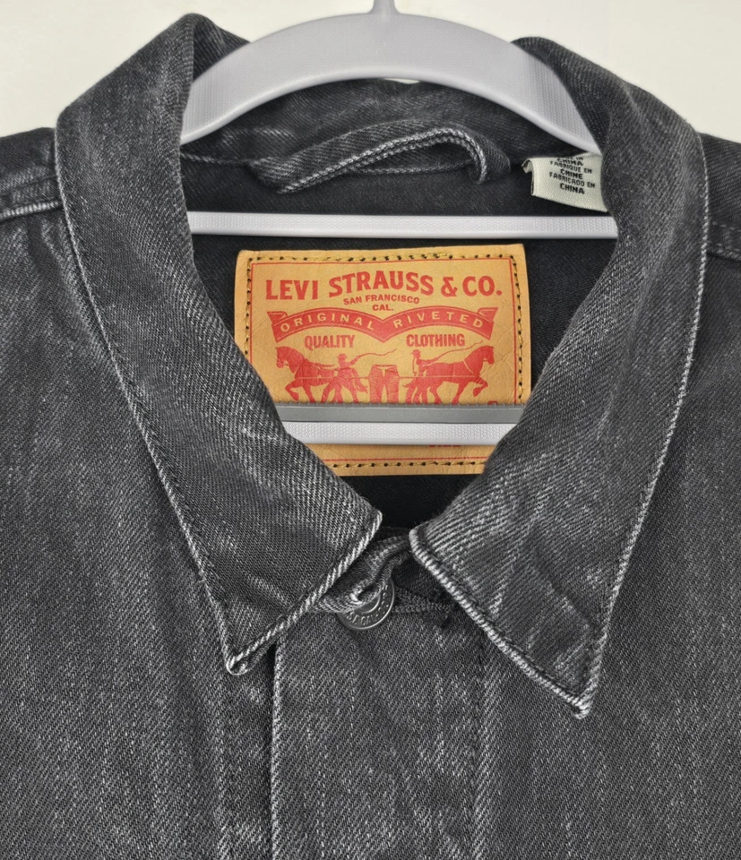 Levi's Men's XL Faded Black Denim Trucker Jacket 72334-0144 100% Cotton, photo 2 of 5