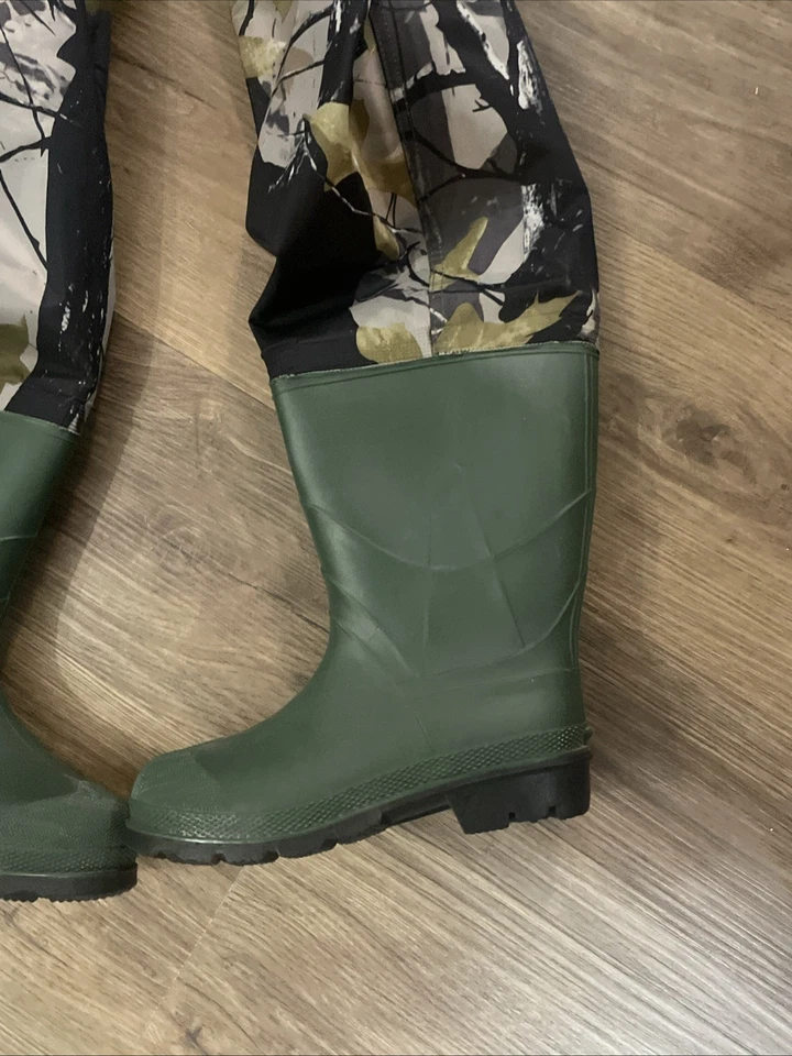 Ouzong Waist Waders For Duck Hunting Or Fishing, Size 35 Or 3.5 US - Image 3 of 4