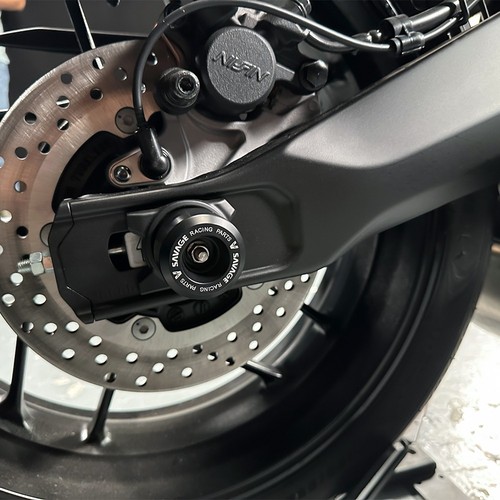 Rear Wheel Axle Swingarm Slider Anti Crash Protector For Yamaha MT-07/Y-AMT 2025 - Picture 16 of 19