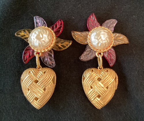 RARE Vintage PHILIPPE FERRANDIS Paris Faux Pearl Glass And Gold Heart Earrings
