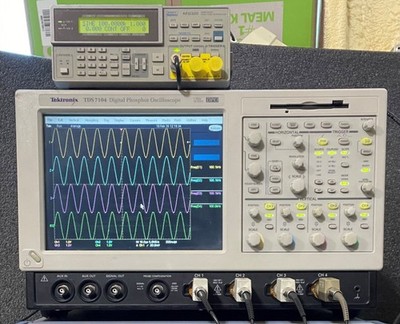 TEKTRONIX TDS7104 DPO 1GHz 10GS/s 3M SM J2 USB CP2 PW3 ET3 JA