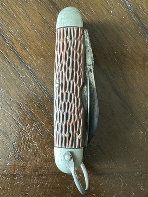 Ulster Knife Co. WWII Camp Scout Knife plastic Handle 4 Blade.