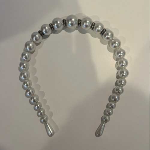 Pearl Headband with Crystals - Picture 3 of 3