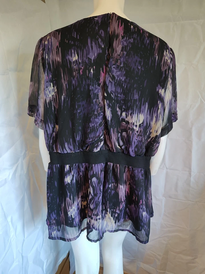 DAMART purple & black print V neck short sleeve chiffon blouse top size 22 - Image 3 of 4