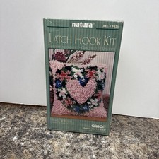 Natura Latch Hook Kit Heart Wreath P435 Caron Pillow Yarn Craft Caron NEW SEALED