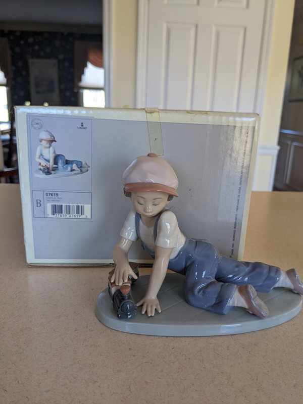 LLADRO FIGURINE COLLECTORS SOCIETY, ALL ABOARD,  #7619,  WITH ORIGINAL BOX