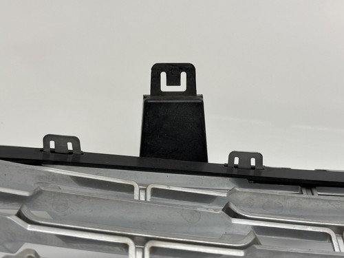 GMC YUCON DENALI 2015 2016 2017 2018 2019 2020 PARRILLA CROMO EMBLEMA FABRICANTE DE EQUIPOS ORIGINALES USADO - Imagen 12 de 13