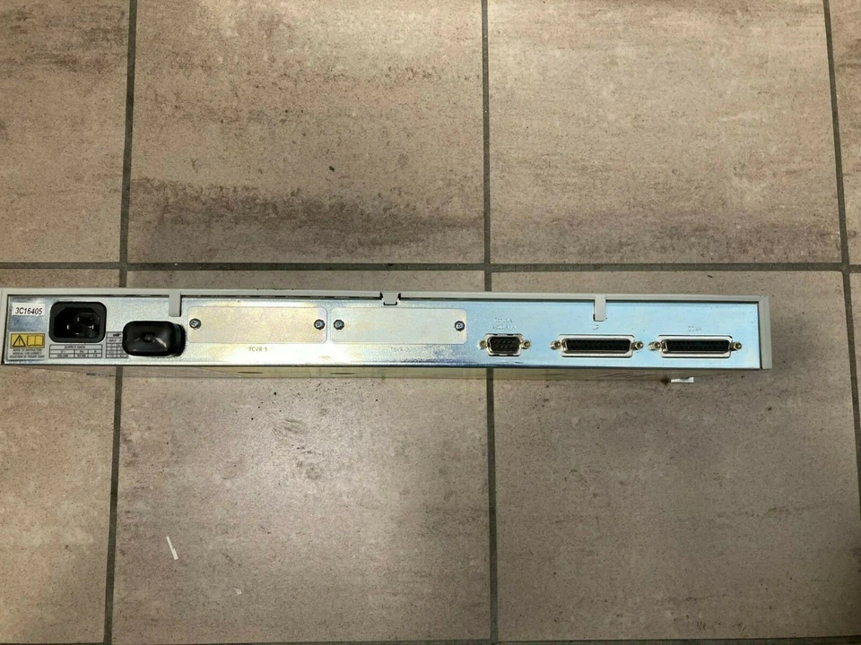 Vintage 3Com SuperStack II PS HUB 40 / 12-Port RJ-45 - Imagen 3 de 4